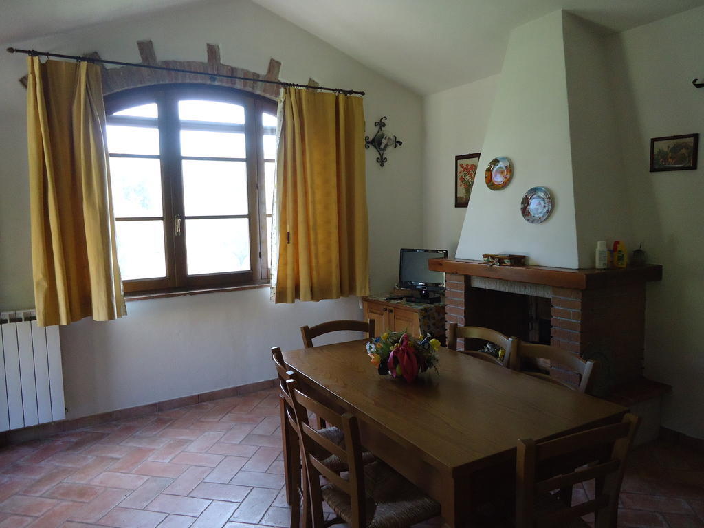 Il Borgo Di Montereggi Villa Limite Ruang foto
