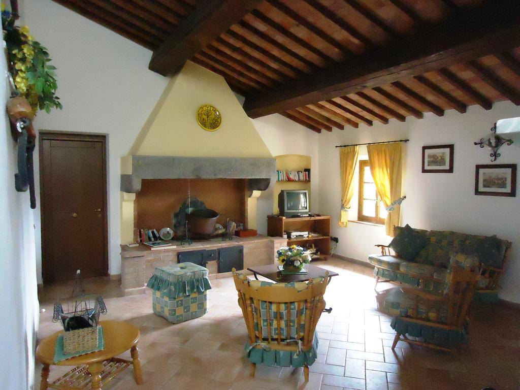Il Borgo Di Montereggi Villa Limite Ruang foto